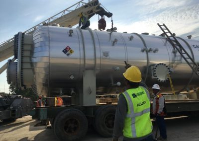 Maniobras de Montaje de calentador de crudo en zona de procesos - Lote 95 locación 2A, Bretaña (1)